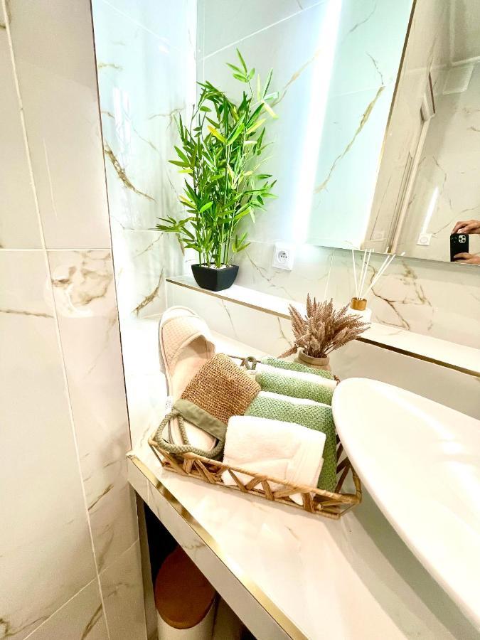 Spacious Loft, Duplex, Old Town, 3 Bedrooms - Easy Check-In Ница Екстериор снимка